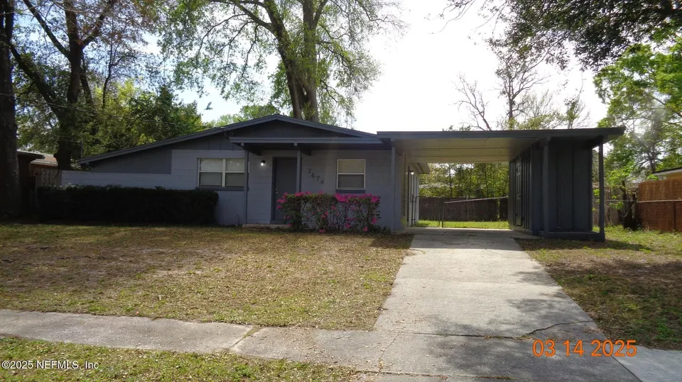 7474 Centauri Rd 7474 Centauri Rd