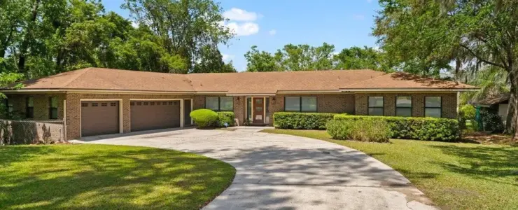 1704 Memory Ln