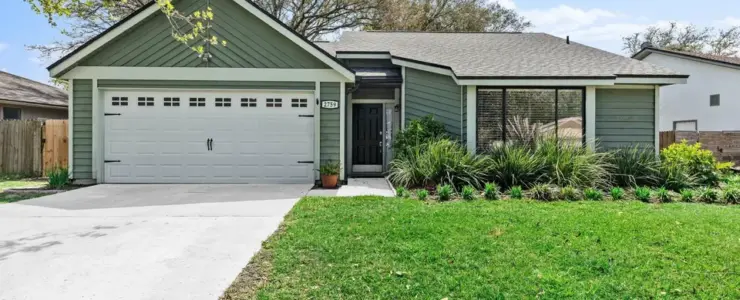 2759 Moorsfield Ln