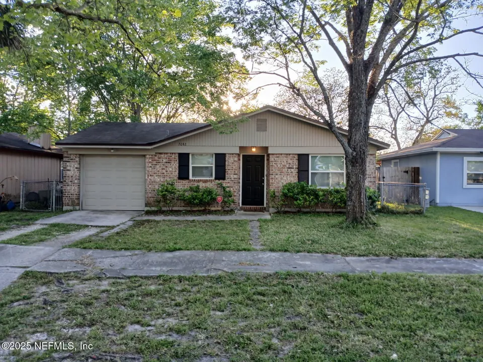 7642 McCowan Dr 7642 McCowan Dr