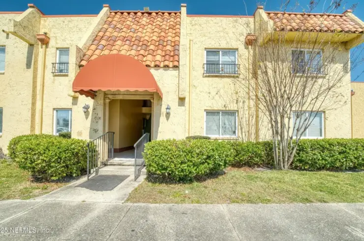 3873 Bell Tower Dr Unit 5