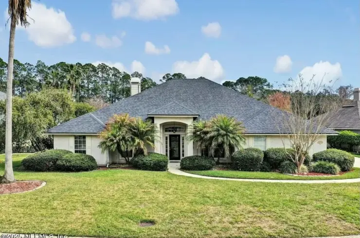 1625 Pinecrest Dr