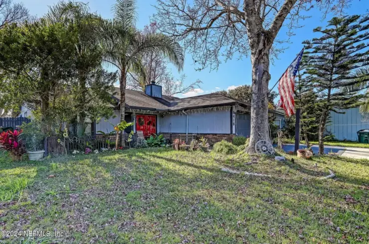 8418 Spicewood Dr
