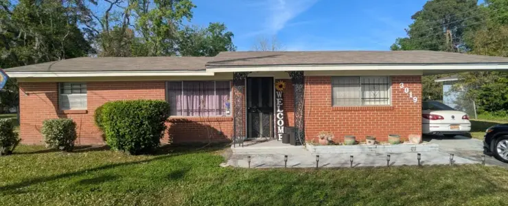 3019 Woodlawn Rd