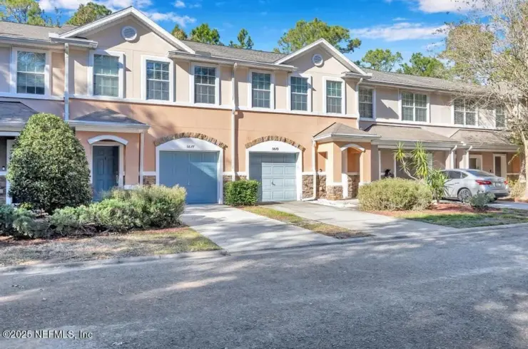 5877 Moonstone Ct