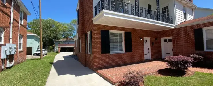 1271 Belmont Ter