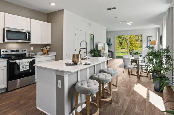 5938 Ortega Lake Dr
