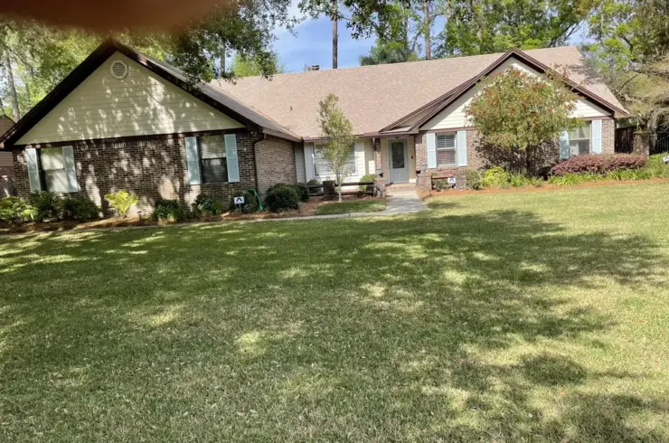 2635 Spreading Oaks Ln