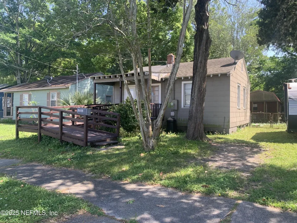 1562 Marshall St 1562 Marshall St