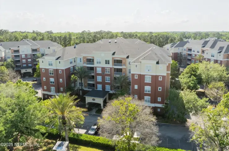 4480 Deerwood Lake Pkwy Unit 657