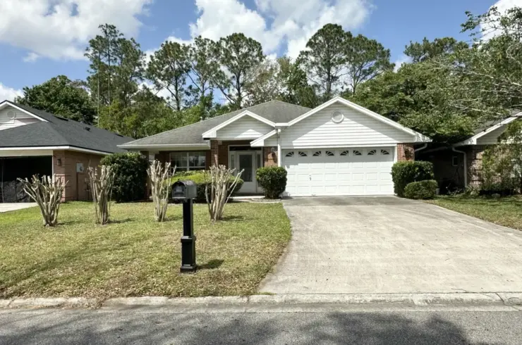 7509 Cliff Cottage Dr