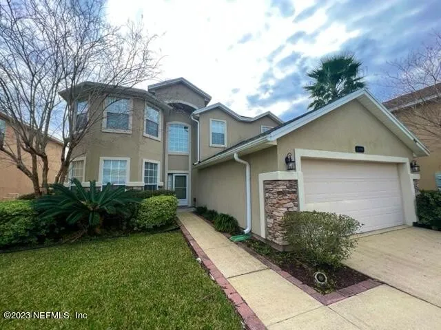 12196 Diamond Springs Dr