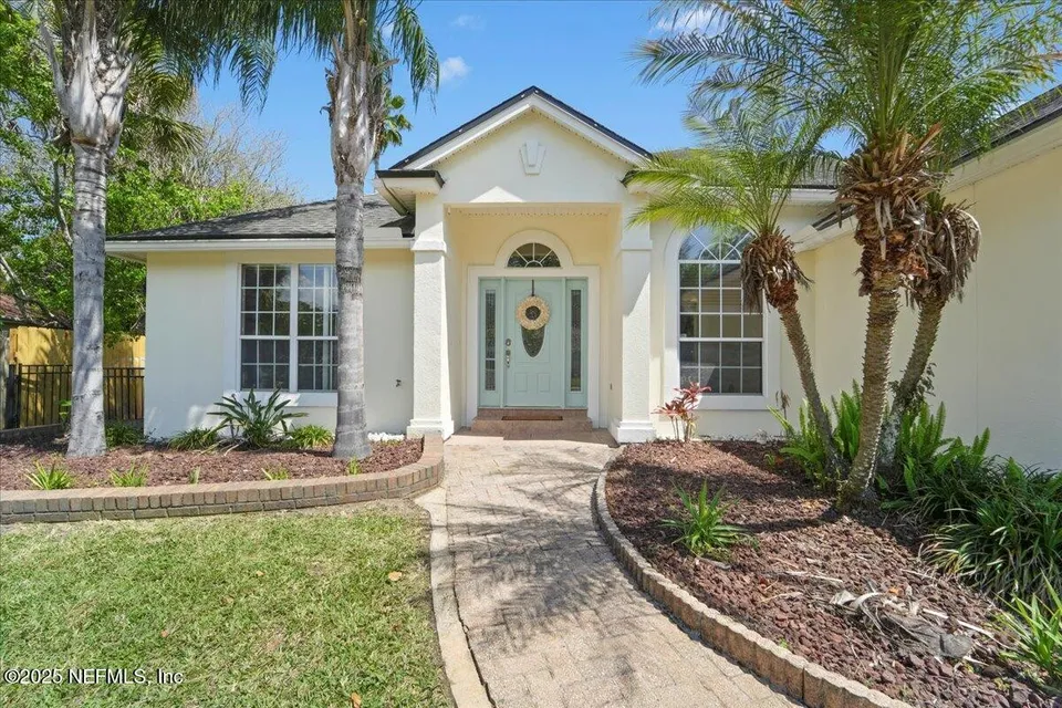 4253 Eagles View Ln 4253 Eagles View Ln