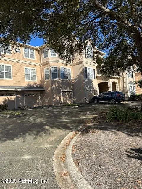 13810 Sutton Dr N Unit 435 13810 Sutton Dr N Unit 435