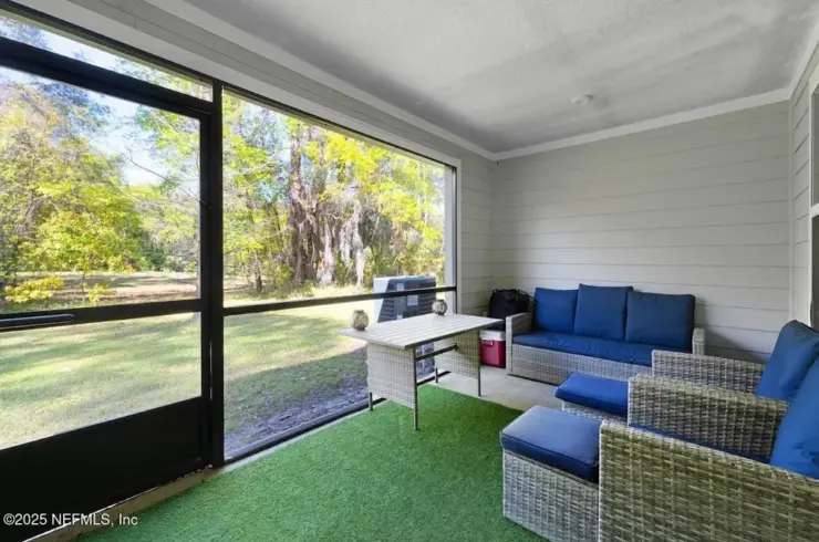 5955 Creekside Crossing Dr