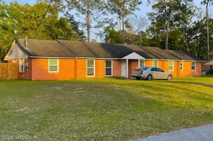 11707 Village Ln