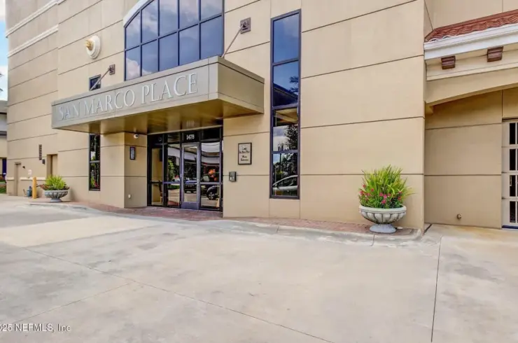 1478 Riverplace Blvd Apt 1607