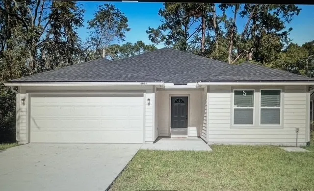 6031 Moncrief Rd W
