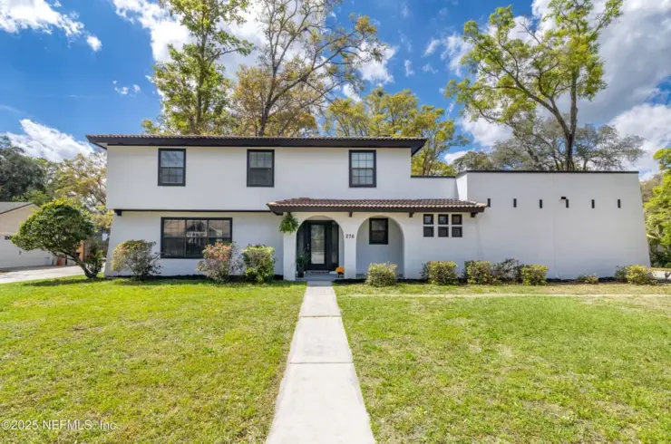 276 Gleneagles Dr