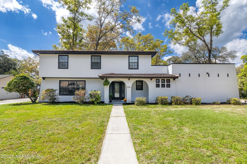 276 Gleneagles Dr 276 Gleneagles Dr