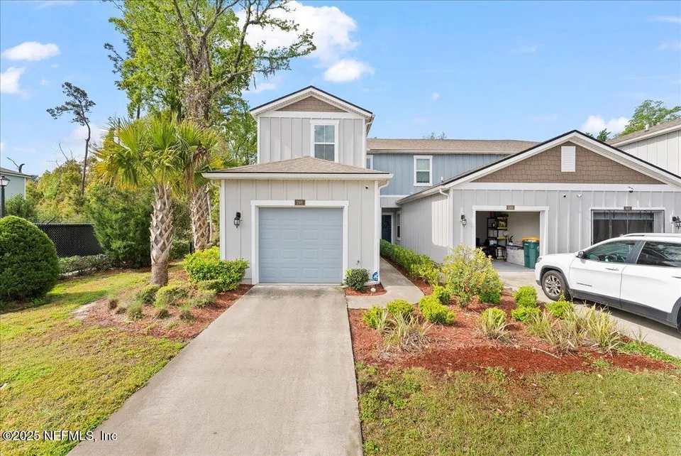 246 Aralia Ln 246 Aralia Ln