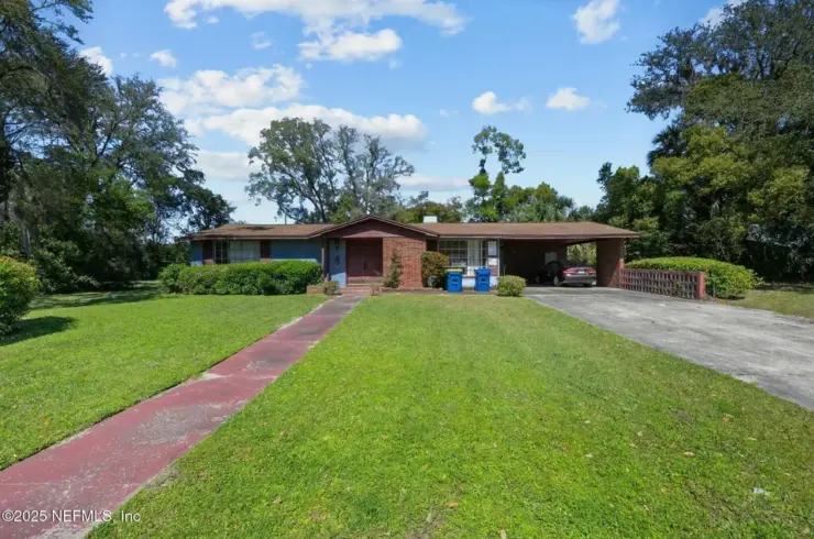 2685 Sandra Ln