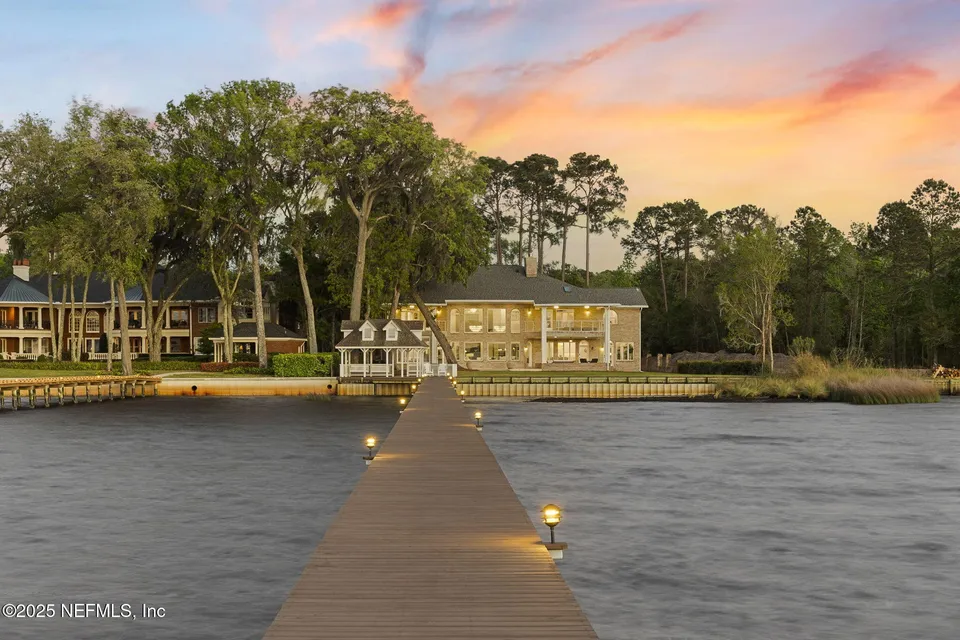 12926 Riverplace Ct 12926 Riverplace Ct