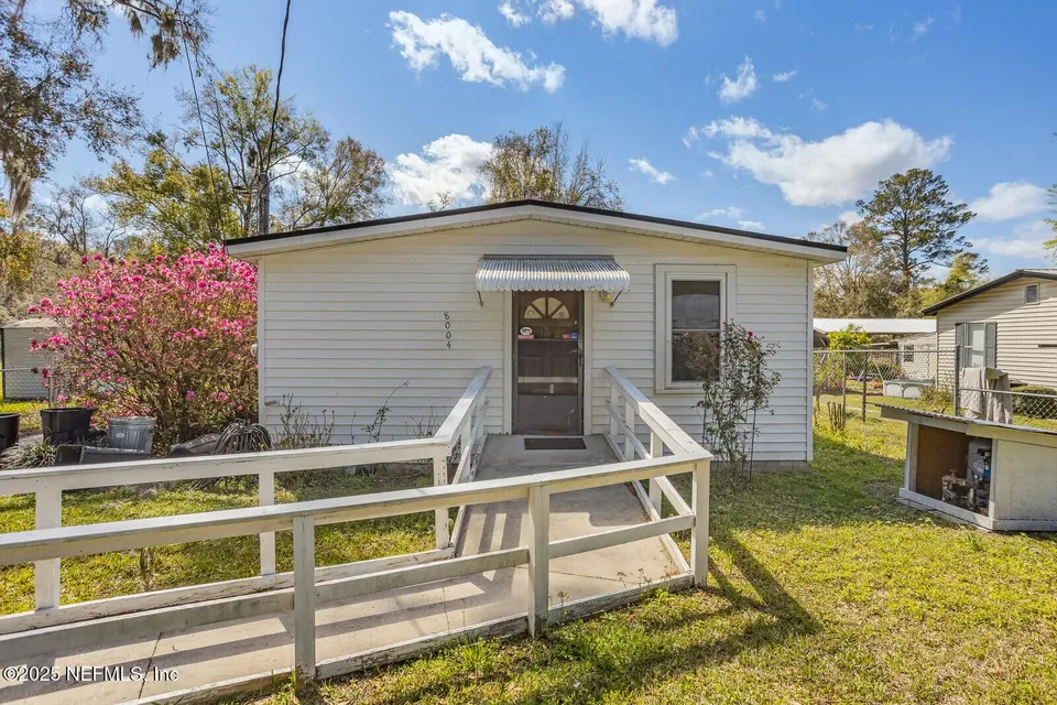 8004 Gordean Rd 8004 Gordean Rd