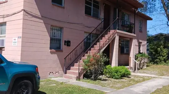 1151 W 25th St Apt 3