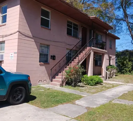 1151 W 25th St Apt 3