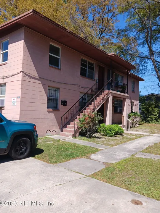 1151 W 25th St Apt 3 1151 W 25th St Apt 3