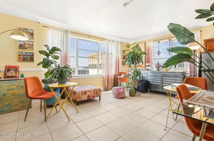 311 W Ashley St Apt 1408