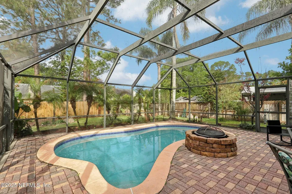 2052 St Martins Dr E 2052 St Martins Dr E
