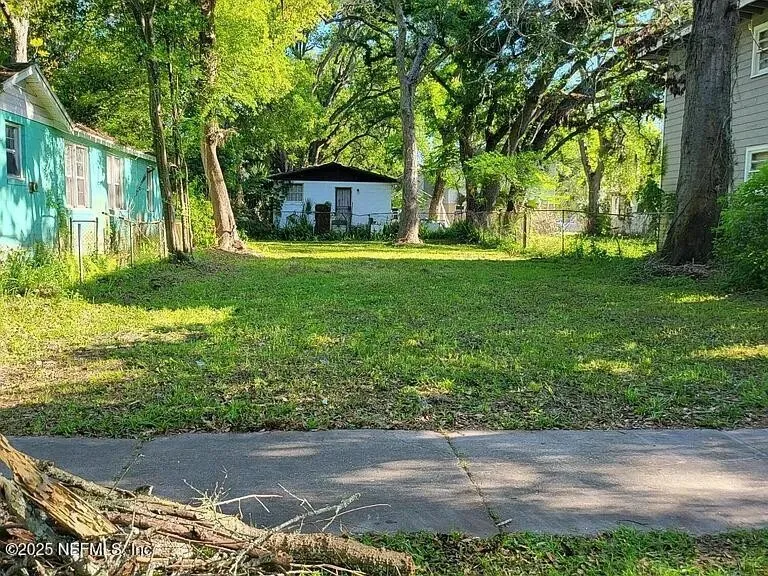 1354 W 23rd St 1354 W 23rd St