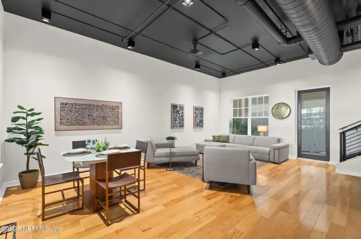 1661 Riverside Ave Apt 120