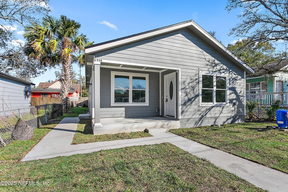 1539 E 26th St 1539 E 26th St