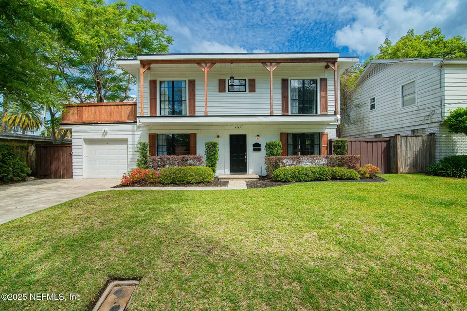 4245 Davinci Ave 4245 Davinci Ave