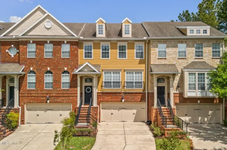 4221 Studio Ave