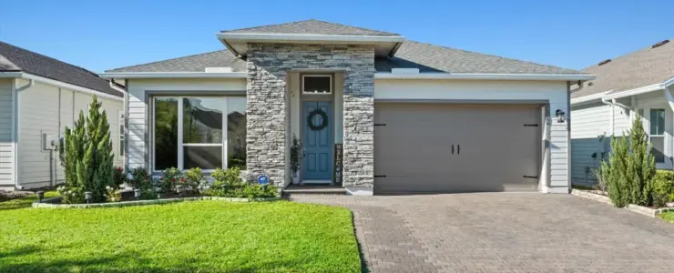 10694 Aventura Dr