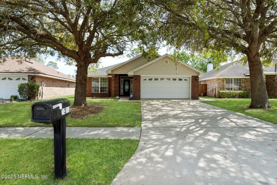 7373 Ironside Dr E 7373 Ironside Dr E