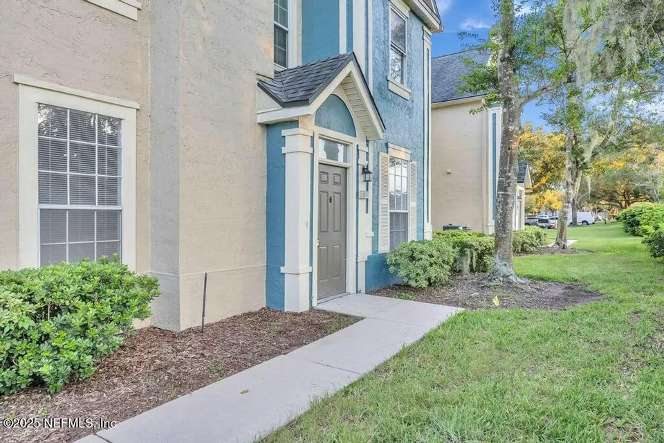 13703 Richmond Dr Unit 1803 13703 Richmond Dr Unit 1803