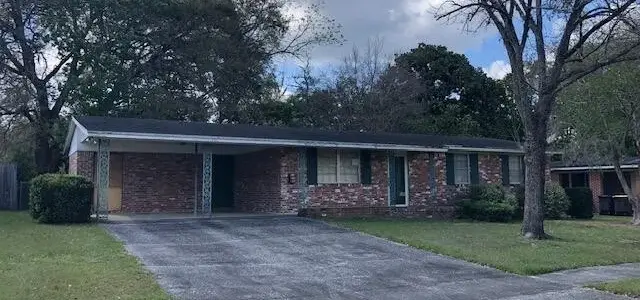1130 Crown Dr