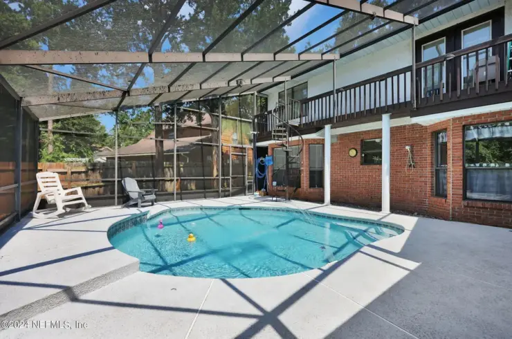 446 Los Palmas Dr