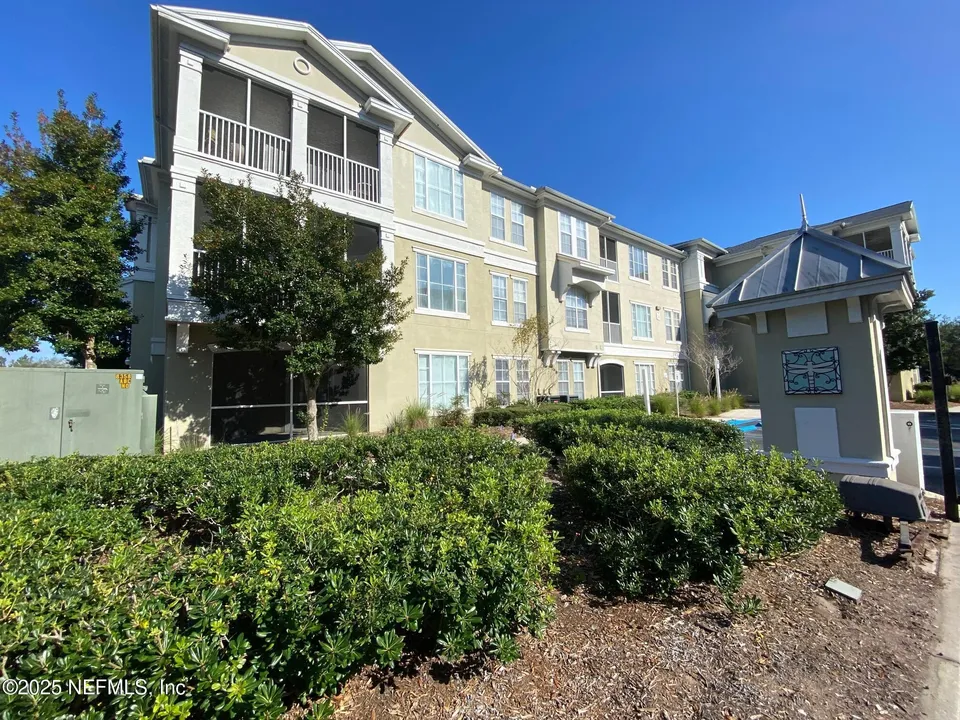 8290 Gate Pkwy W Unit 1417 8290 Gate Pkwy W Unit 1417