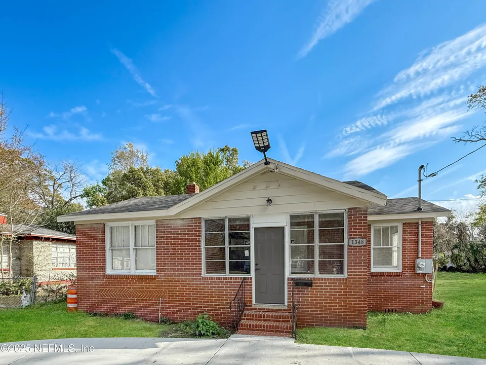 1348 W 13th St 1348 W 13th St