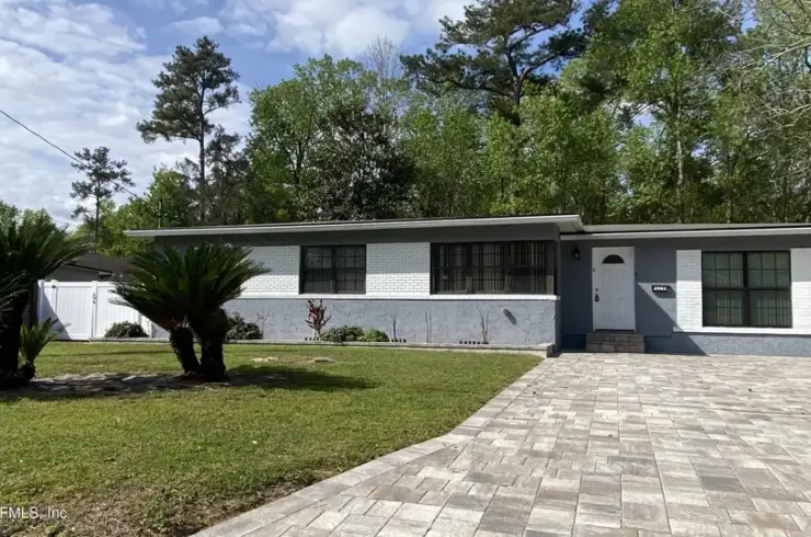 2962 Lopez Rd