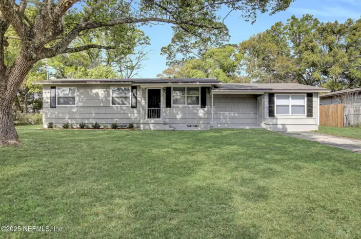 7328 Warner Dr