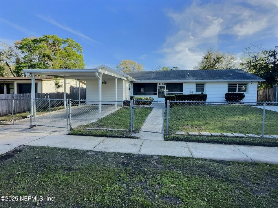 7456 Centauri Rd 7456 Centauri Rd