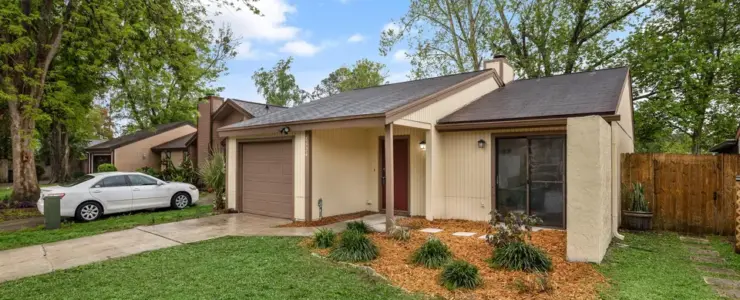 8324 Meadow Bend Ct
