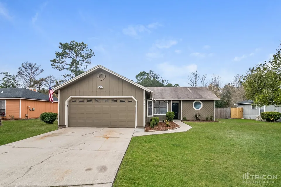 6466 Diamond Leaf Ct N 6466 Diamond Leaf Ct N